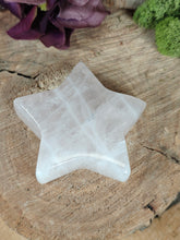 Load image into Gallery viewer, Rose Quartz Star