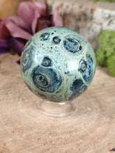 Load image into Gallery viewer, Kambaba "Jasper" Sphere