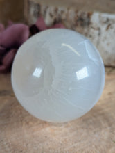 Load image into Gallery viewer, Selenite Sphere