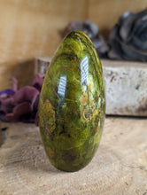 Load image into Gallery viewer, Green Opal Freeform