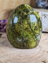 Load image into Gallery viewer, Green Opal Freeform