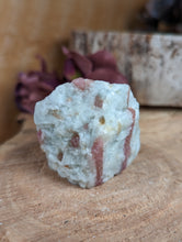 Load image into Gallery viewer, Quartz with Rubellite