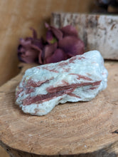 Load image into Gallery viewer, Quartz with Rubellite