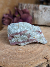 Load image into Gallery viewer, Quartz with Rubellite