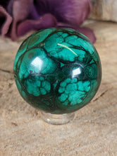 Load image into Gallery viewer, Malachite Sphere