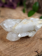 Load image into Gallery viewer, Small Quartz Cluster