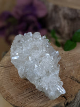 Load image into Gallery viewer, Small Point Quartz Cluster