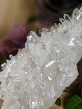 Load image into Gallery viewer, Small Point Quartz Cluster