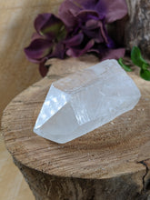 Load image into Gallery viewer, Quartz Point (Multiple Options)