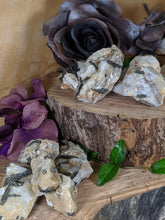 Load image into Gallery viewer, Raw Tourmalinated Quartz