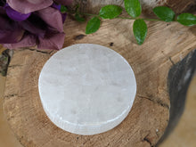 Load image into Gallery viewer, Selenite Charging Plate