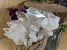 Load image into Gallery viewer, Quartz Cluster