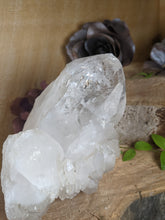 Load image into Gallery viewer, Quartz Cluster