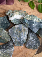 Load image into Gallery viewer, Raw Moss Agate