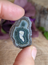 Load image into Gallery viewer, Stalactite Flower Slices (A)