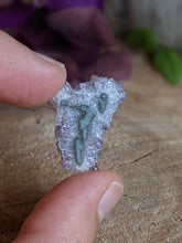 Load image into Gallery viewer, Stalactite Flower Slices (B)