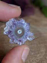 Load image into Gallery viewer, Stalactite Flower Slices (B)