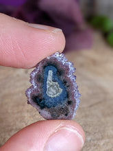 Load image into Gallery viewer, Stalactite Flower Slices (B)