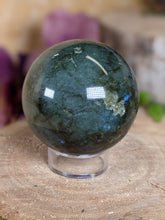 Load image into Gallery viewer, Labradorite Sphere