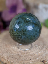 Load image into Gallery viewer, Labradorite Sphere