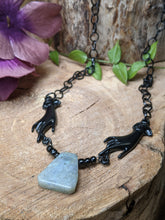 Load image into Gallery viewer, Labradorite Hand Choker