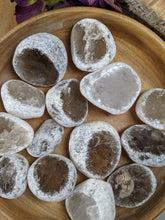 Load image into Gallery viewer, Smoky Quartz Seer Stone