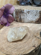 Load image into Gallery viewer, Raw Clear Quartz