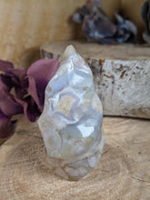 Load image into Gallery viewer, Small Cherry Blossom Agate Flame