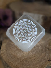 Load image into Gallery viewer, Selenite Flower of Life Standing Cube