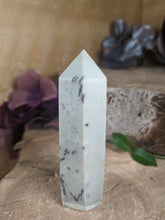 Load image into Gallery viewer, Dendritic Jade Tower