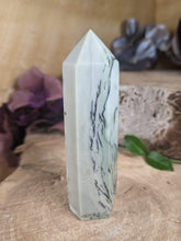 Load image into Gallery viewer, Dendritic Jade Tower