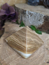 Load image into Gallery viewer, Brown Calcite Pyramid