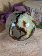 Load image into Gallery viewer, Septarian Sphere