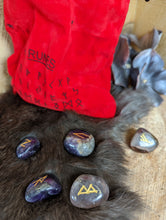 Load image into Gallery viewer, Elder Futhark Rune Set - Amethyst