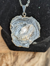 Load image into Gallery viewer, Chalcedony Rose Necklace
