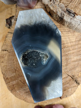 Load image into Gallery viewer, Druzy Agate Coffin
